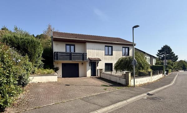 EXCLUSIVITÉ // MAISON INDIVIDUELLE // 122 M2 // 3 CHAMBRES // BUREAU AVEC ACCÈS INDÉPENDANT // JARDIN // GARAGE