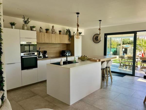 COUP DE CŒUR pour cette adorable villa individuelle récente de 2023.