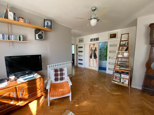 CENON – Maison rénovée 122 m² – Parcelle 813 m² – 4 chambres – Jardin, potager – Dépendance – Cave – Garage – Hammam
