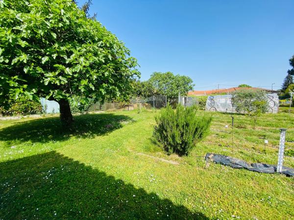 CENON – Maison rénovée 122 m² – Parcelle 813 m² – 4 chambres – Jardin, potager – Dépendance – Cave – Garage – Hammam