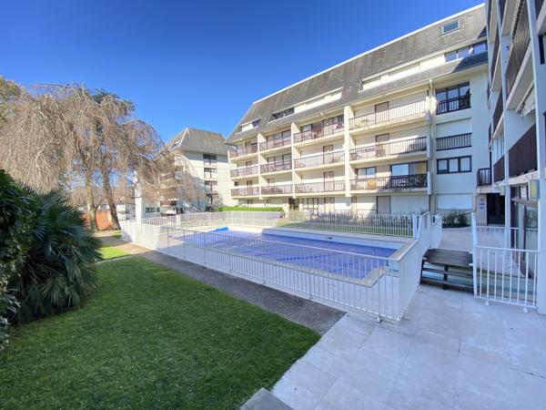 Appartement
         2 pièces
        - 40 m² Exclusivité 129 900 € *