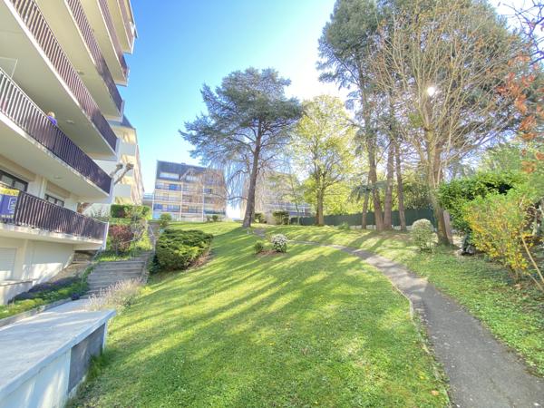 Appartement
         2 pièces
        - 40 m² Exclusivité 129 900 € *