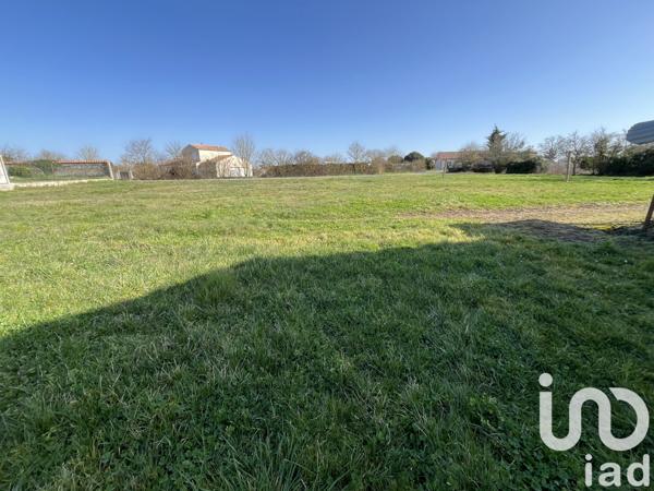 Terrain à vendre 1 700 m² Saint-Varent