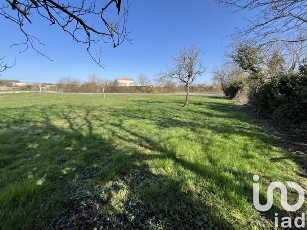 Terrain à vendre 1 700 m² Saint-Varent
