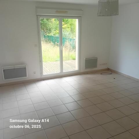 Charmante Maison  située sur les hauteurs de Trouville sur mer,composée de 3 Pieces et deux Chambres un terrain clos. fermé