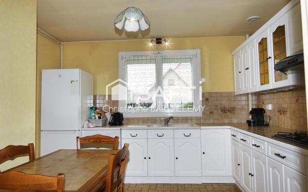 Maison avec 3 chambres, 1 bureau, 1 veranda, 1 garage à Cléon 76410