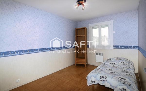 Maison avec 3 chambres, 1 bureau, 1 veranda, 1 garage à Cléon 76410