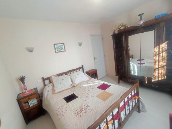 Maison en pierres avec extension (2005)