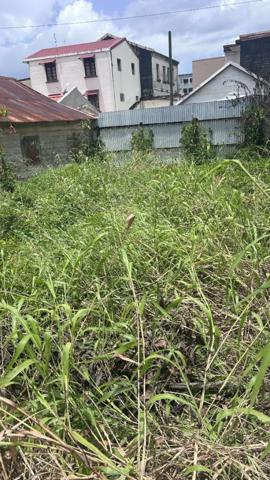 Terrain plat à forte potentialité proche de toutes commodités