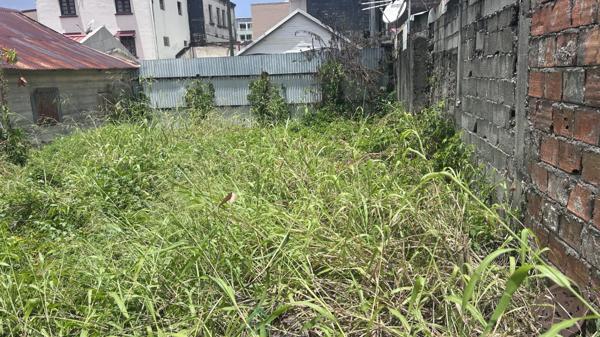 Terrain plat à forte potentialité proche de toutes commodités