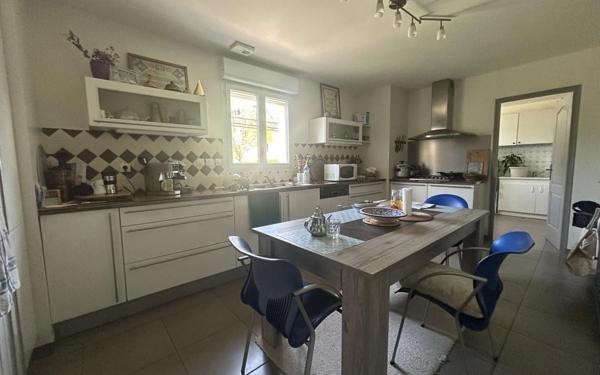 Maison à louer    5 pièces •  Vineuil