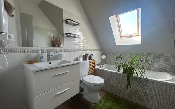 Maison à louer    5 pièces •  Vineuil