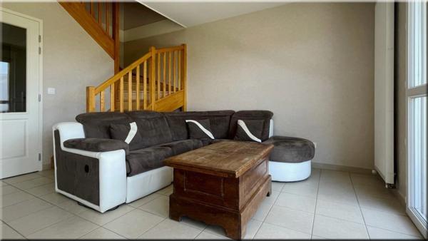 Maison à vendre 4 pièces CHALLEX (01) Le confort d’un T4, avec la nature, le soleil et le calme en plus.