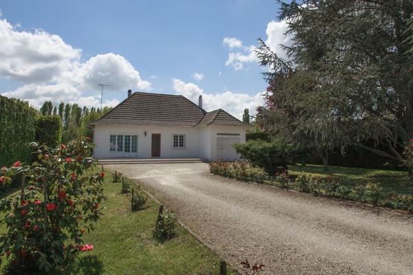 Maison à vendre |  Saint-Seurin-sur-l'Isle |  4 pièces | 117 m²