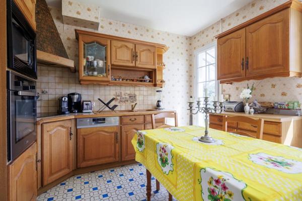 Maison à vendre |  Saint-Seurin-sur-l'Isle |  4 pièces | 117 m²