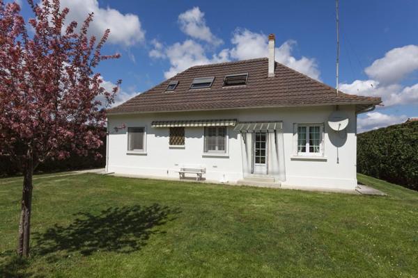 Maison à vendre |  Saint-Seurin-sur-l'Isle |  4 pièces | 117 m²