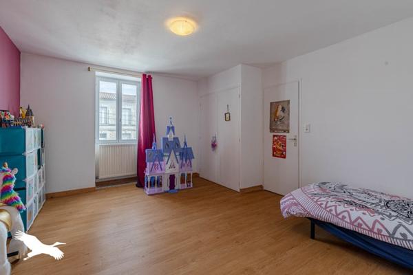 Maison à vendre |  Saint-Yrieix-sur-Charente |  5 pièces | 169 m²