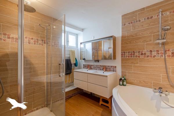 Maison à vendre |  Saint-Yrieix-sur-Charente |  5 pièces | 169 m²