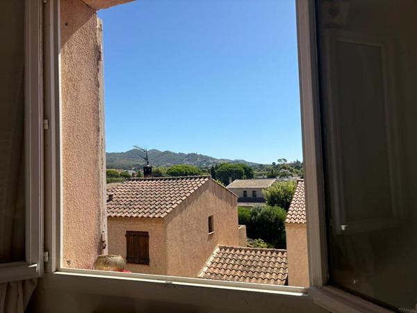 Appartement  3 pièce(s) 62 m2 avec terrasse et stationnement