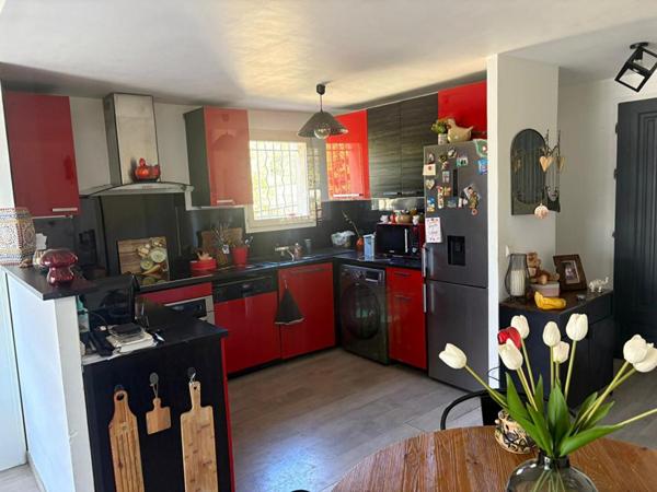 Appartement  3 pièce(s) 62 m2 avec terrasse et stationnement