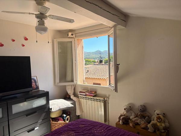 Appartement  3 pièce(s) 62 m2 avec terrasse et stationnement