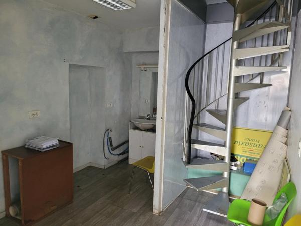 Location Fonds de commerce 3 pièces 37 m2 à Brassac-les-Mines