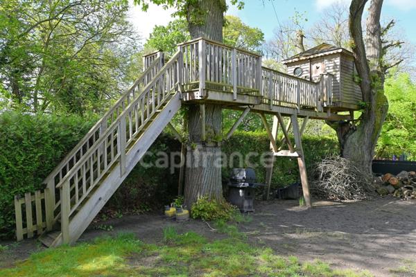 MORAINVILLIERS-BURES - Meulière à colombage du début du 20ème siècle de 243m2, terrain de 1112,00 m².