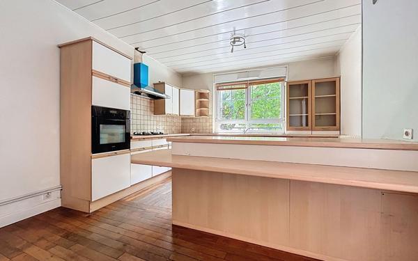 Maison à vendre    5 pièces • 150 m2 Nancy