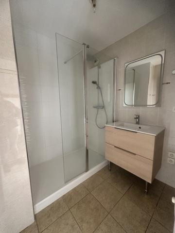 BEL APPARTEMENT CENTRE SAINT FONS