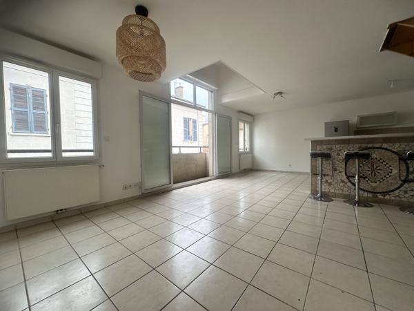 BEL APPARTEMENT CENTRE SAINT FONS