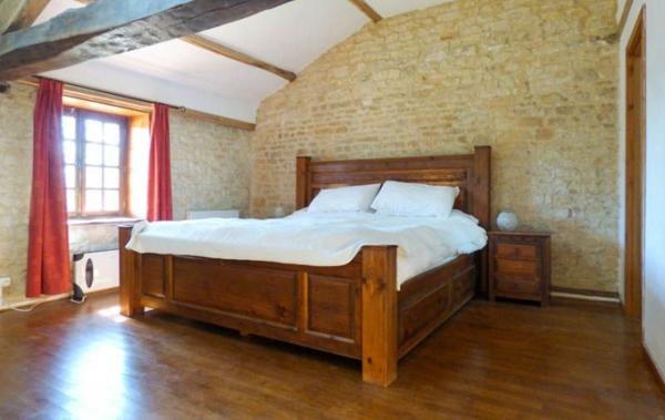 Vente Maison rénové(e) Chef-boutonne   