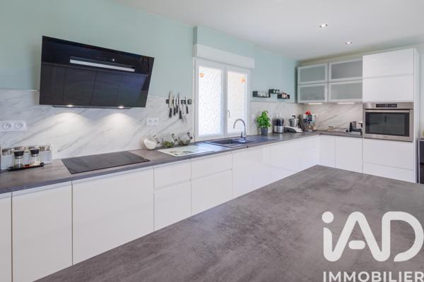 Maison à vendre 6 pièces 176 m² Mions