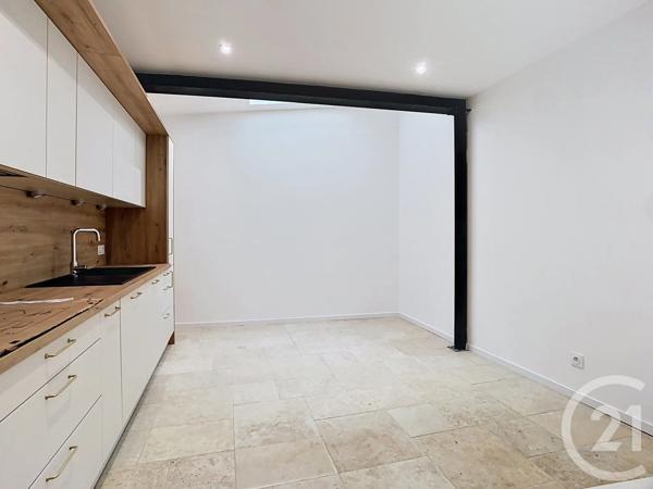 Maison à vendre  4 pièces - 77,90 m 2   DINAN  - 22