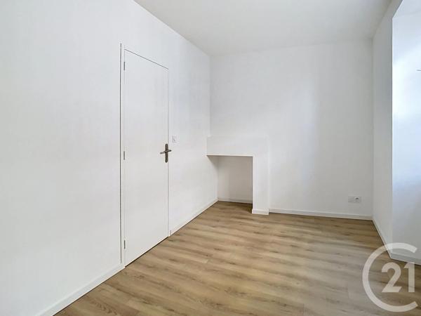 Maison à vendre  4 pièces - 77,90 m 2   DINAN  - 22