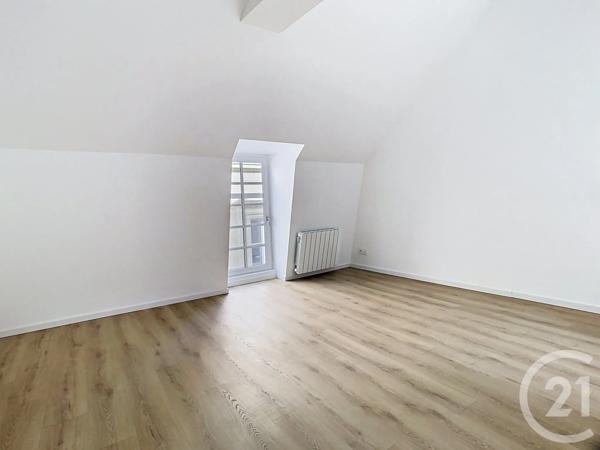 Maison à vendre  4 pièces - 77,90 m 2   DINAN  - 22