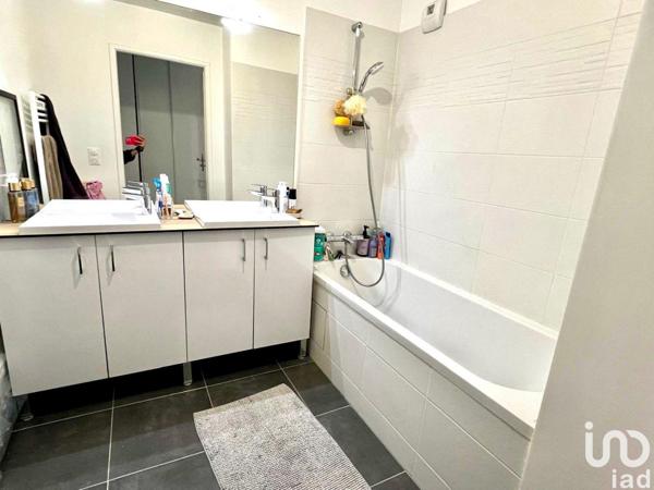 Location appartement 3 pièces 66 m² Melun