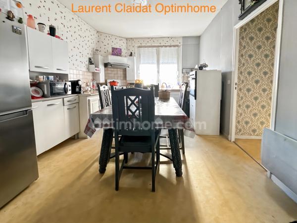 ENSEMBLE IMMOBILIER CENTRE-VILLE – 5 APPARTEMENTS ET UNE MAISON AVEC GARAGE