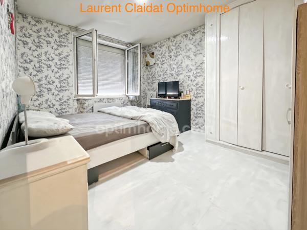 ENSEMBLE IMMOBILIER CENTRE-VILLE – 5 APPARTEMENTS ET UNE MAISON AVEC GARAGE