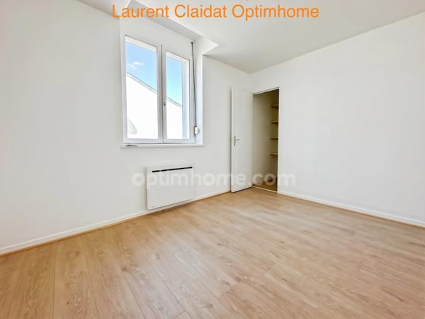 ENSEMBLE IMMOBILIER CENTRE-VILLE – 5 APPARTEMENTS ET UNE MAISON AVEC GARAGE