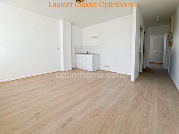 ENSEMBLE IMMOBILIER CENTRE-VILLE – 5 APPARTEMENTS ET UNE MAISON AVEC GARAGE