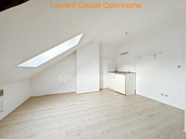 ENSEMBLE IMMOBILIER CENTRE-VILLE – 5 APPARTEMENTS ET UNE MAISON AVEC GARAGE