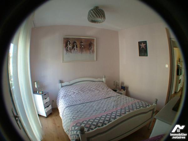 SAINT-GAUDENS centre, appartement T2 loué de 51,96m² au 1er étage avec ascenseur.