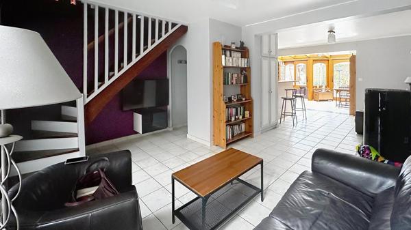 Maison d'environ 130 M2 au sol sur 238 m2 de terrain