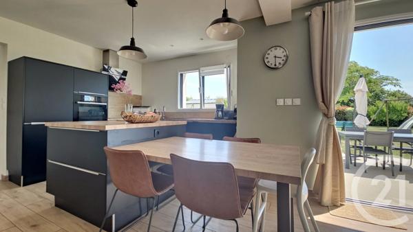 Maison à vendre  5 pièces - 131 m 2   THEIX NOYALO  - 56