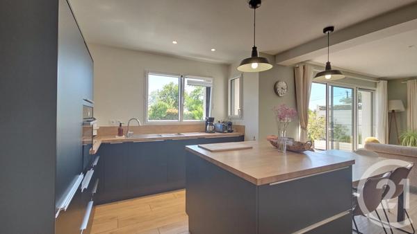 Maison à vendre  5 pièces - 131 m 2   THEIX NOYALO  - 56
