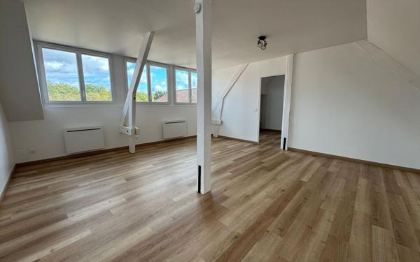 Appartement à louer    3 pièces •  La Ferté-Saint-Aubin