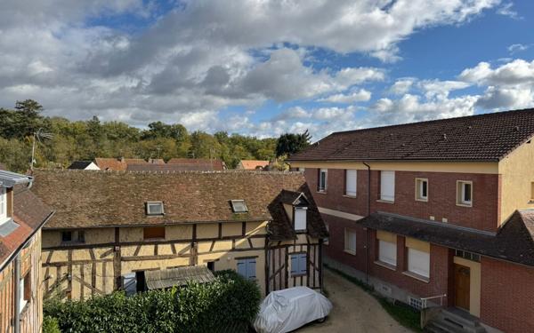 Appartement à louer    3 pièces •  La Ferté-Saint-Aubin