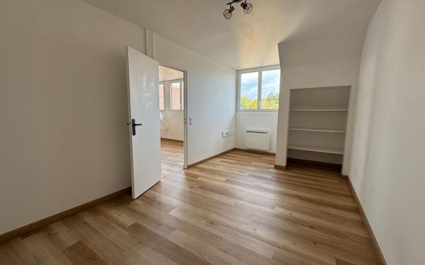 Appartement à louer    3 pièces •  La Ferté-Saint-Aubin