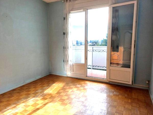 Appartement 68 m2 Bron quartier résidentiel