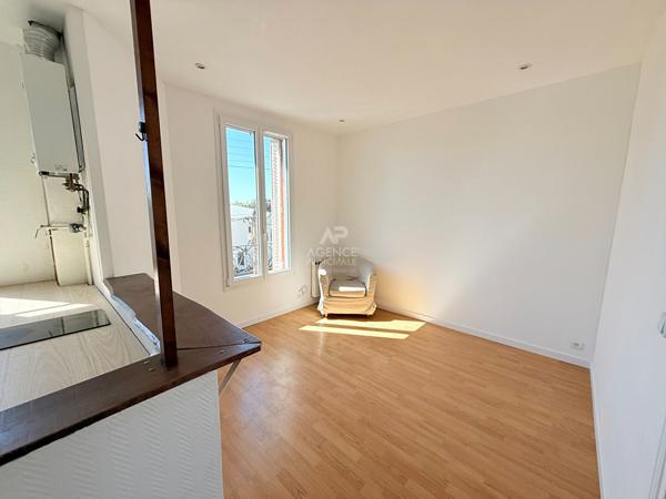 Appartement 2 pièces à vendre à Conflans-Sainte-Honorine - Idéal investisseur 153 000 € **  - Référence  8111